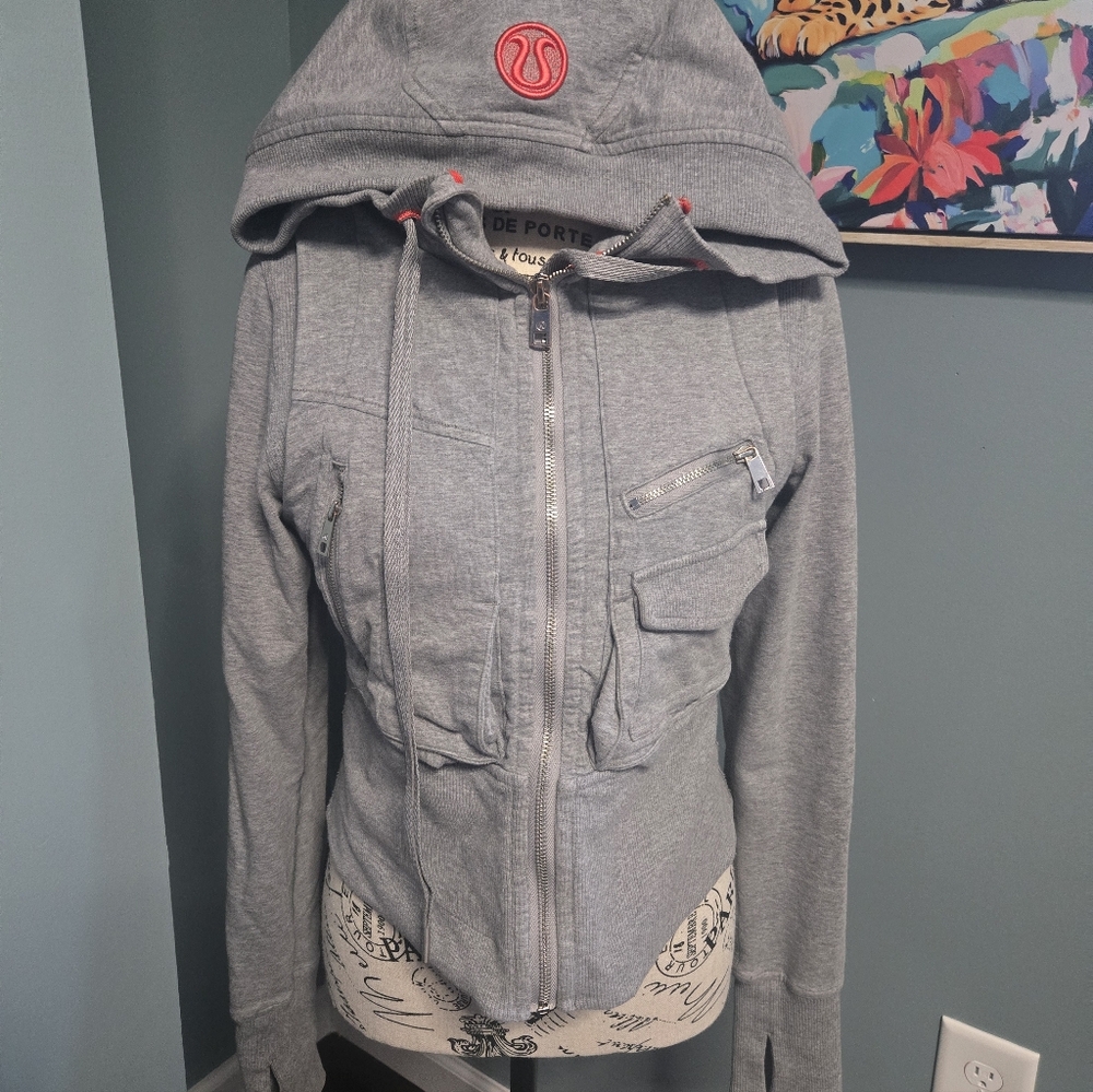Women's Lululemon Sweater